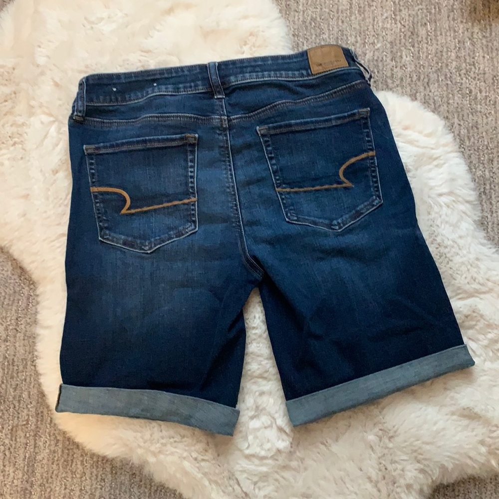 American eagle size 12 Bermuda shorts